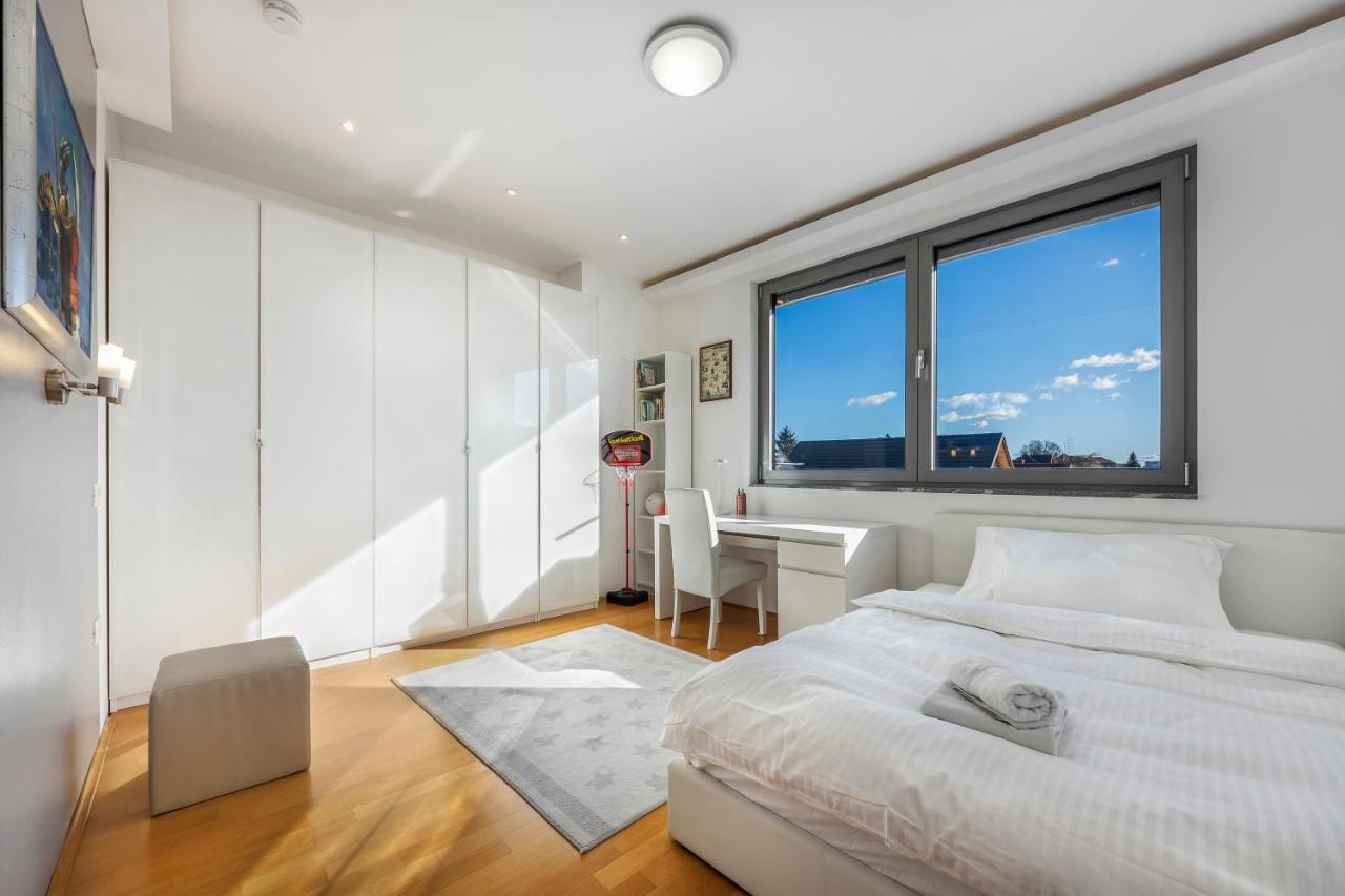 Contemporary Apartment With Rooftop Terrace In Μαριμπόρ Εξωτερικό φωτογραφία