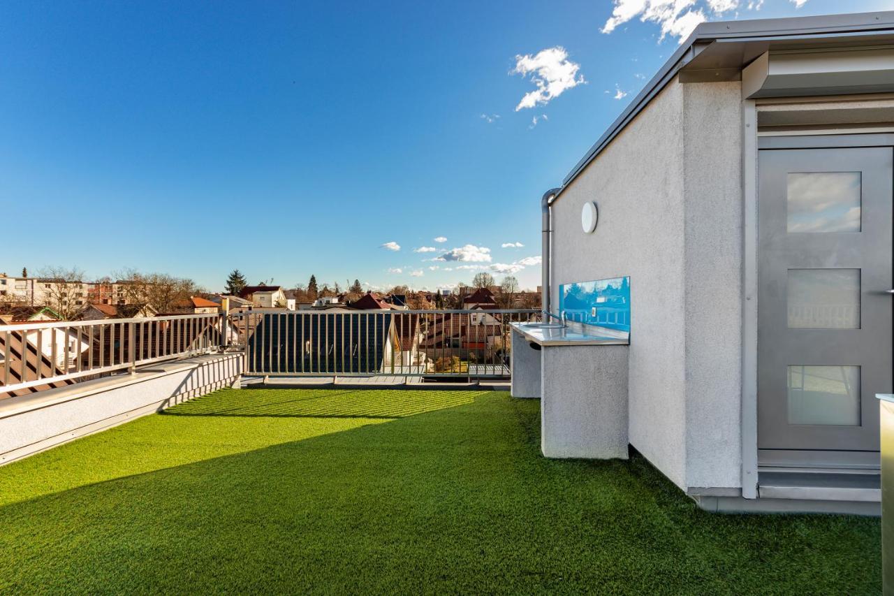 Contemporary Apartment With Rooftop Terrace In Μαριμπόρ Εξωτερικό φωτογραφία