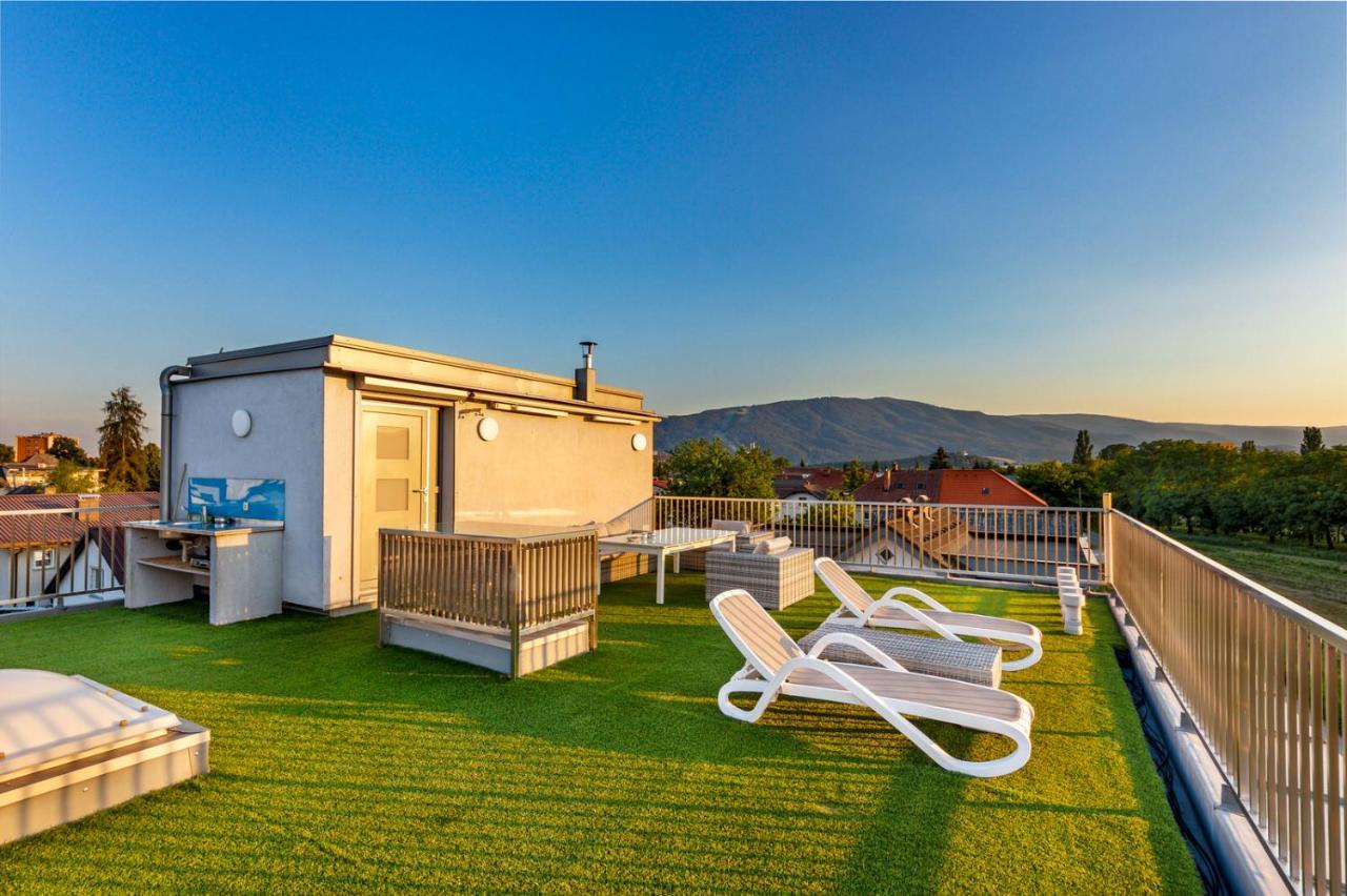 Contemporary Apartment With Rooftop Terrace In Μαριμπόρ Εξωτερικό φωτογραφία